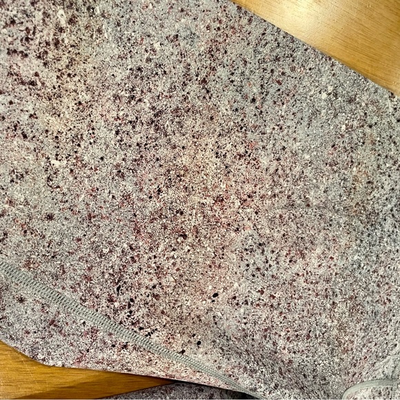 Lululemon Size 12 Wunder Under Luxtreme Speckled blue and pink 7/8 Tight Athlete - Picture 7 of 8